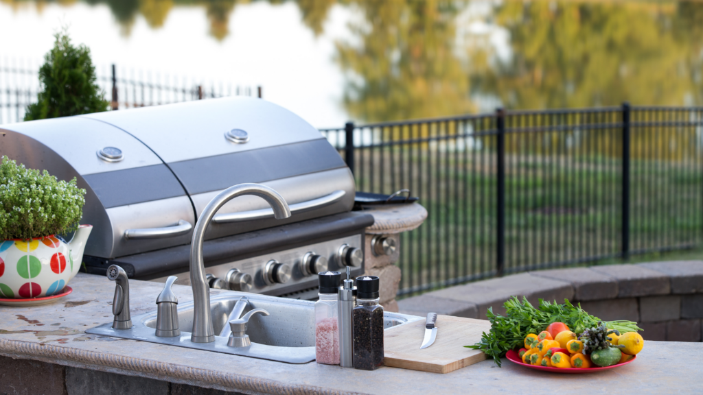 Primex Garden Center-Glenside-Pennsylvania-backyard trends 2024-outdoor kitchen counter-barbeque