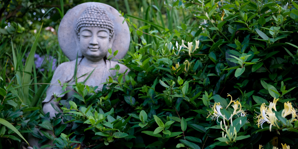 Primex-Garden-Center-Glenside-Pennsylvania-How-to-Bring-Art-Pieces-into-the-Garden-zen-garden 